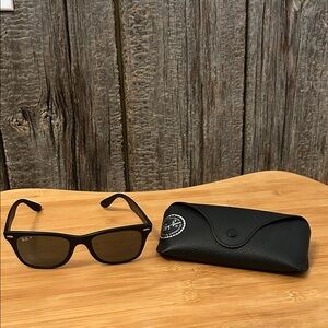 Ray-Ban Classic Black Sunglasses with Case